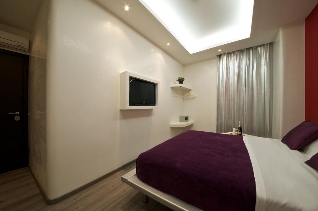 Roma Naif Rooms Rum bild