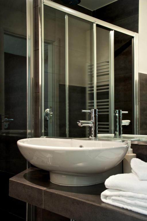 Roma Naif Rooms Rum bild